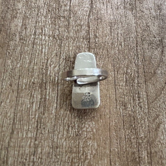 Sterling Silver Conch Shell RIng - Picture 6 of 8